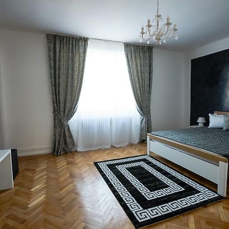 White Spacious Apartment Sibiu Dış mekan fotoğraf